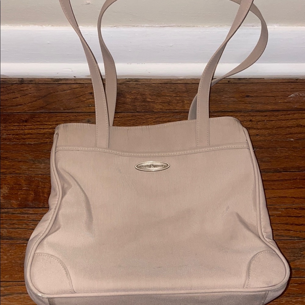Frankie & Johnnie 
Beige Women’s Purse